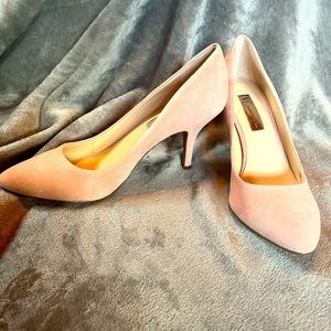 Pale pink Inc dress heels New without box. Size 7M